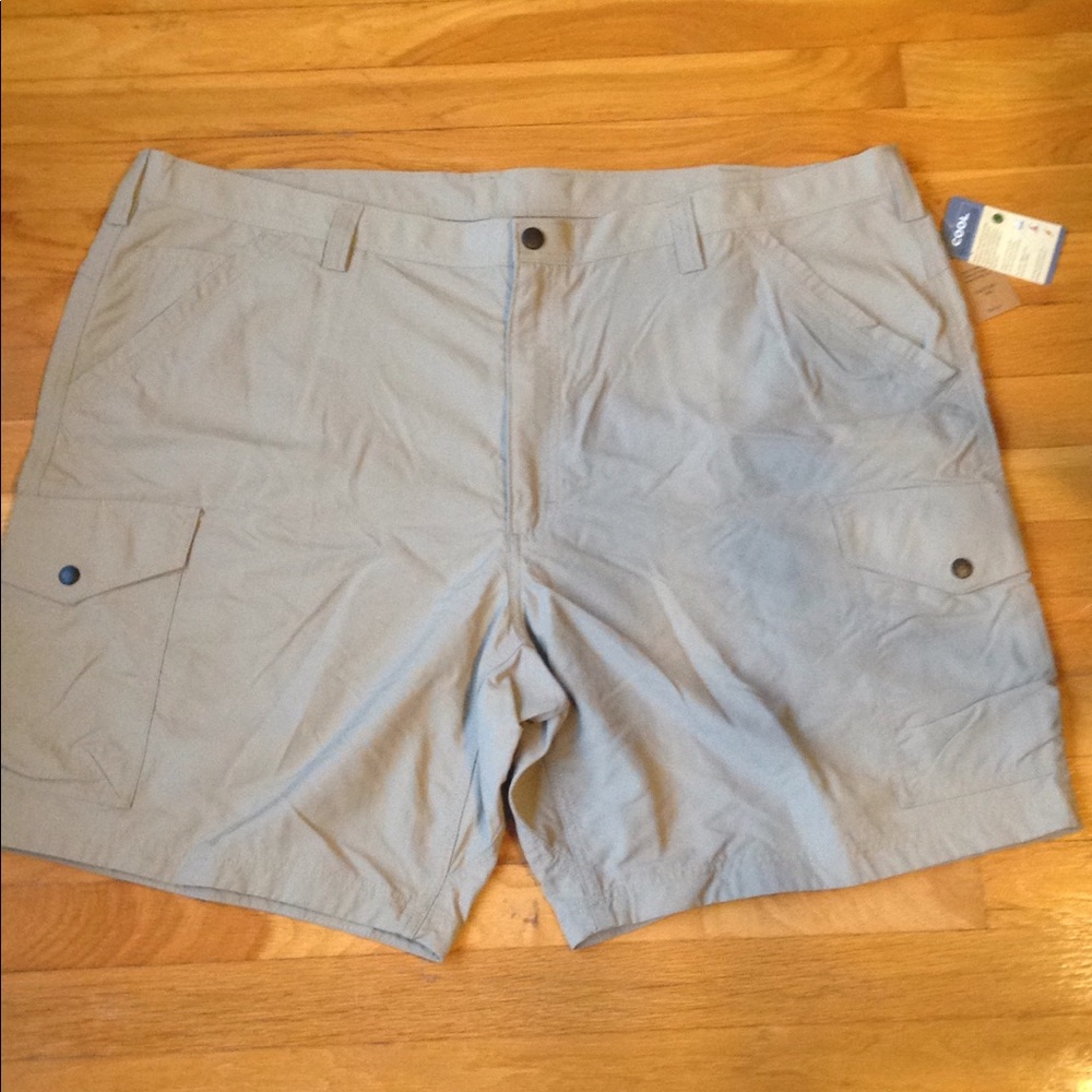 Duluth trading cargo shorts
